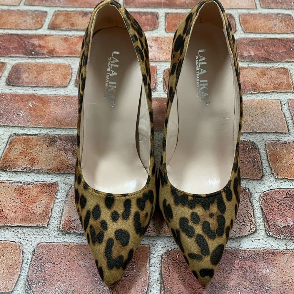 Lala Ikai leopard stilettos size Europe 39